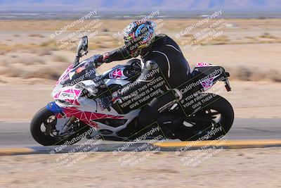 media/Dec-10-2023-SoCal Trackdays (Sun) [[0ce70f5433]]/Turn 9 Inside Set 2 (1115am)/